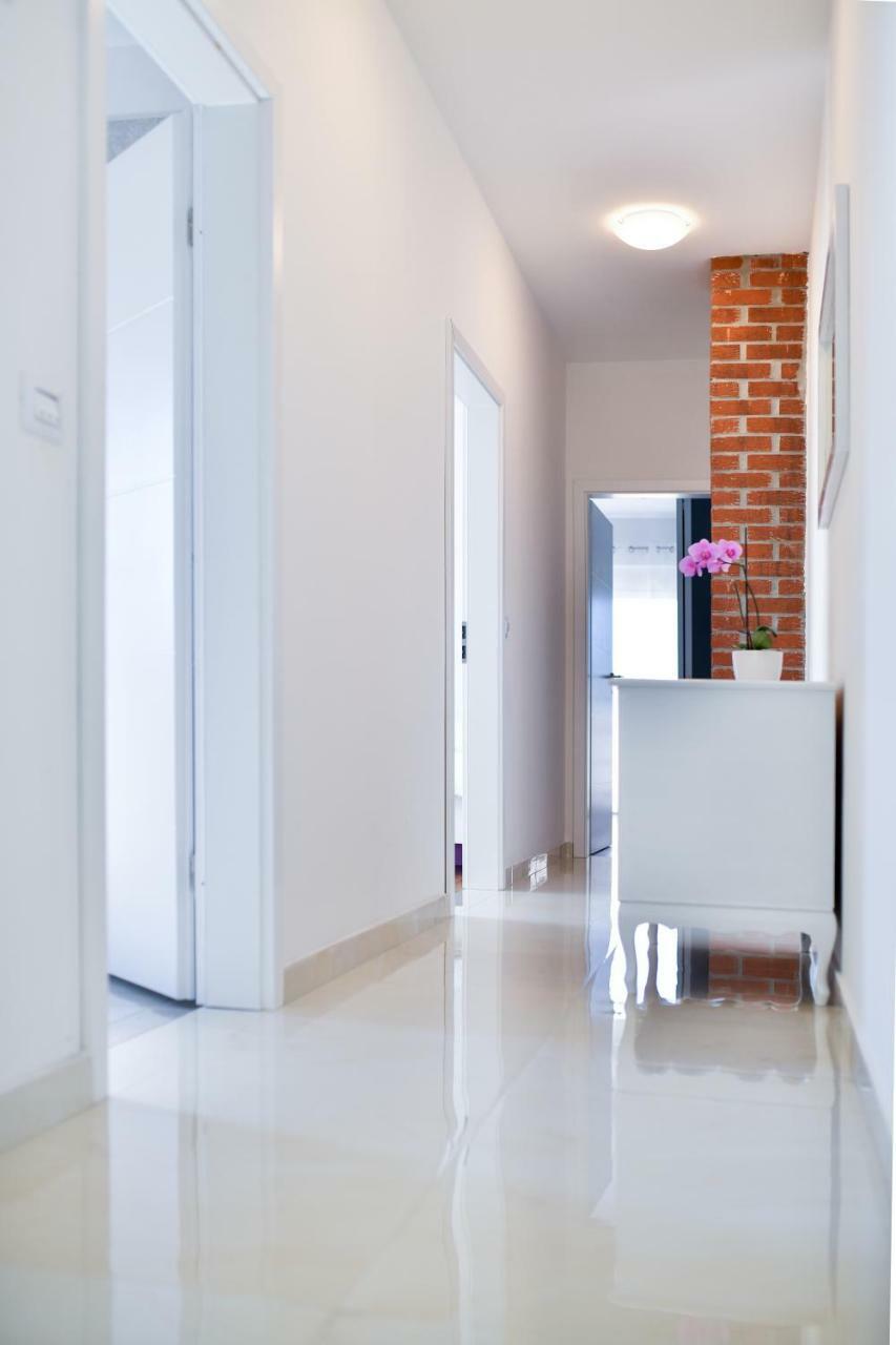 Apartman Space Ražanac Extérieur photo