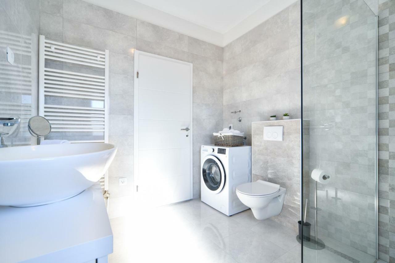 Apartman Space Ražanac Extérieur photo